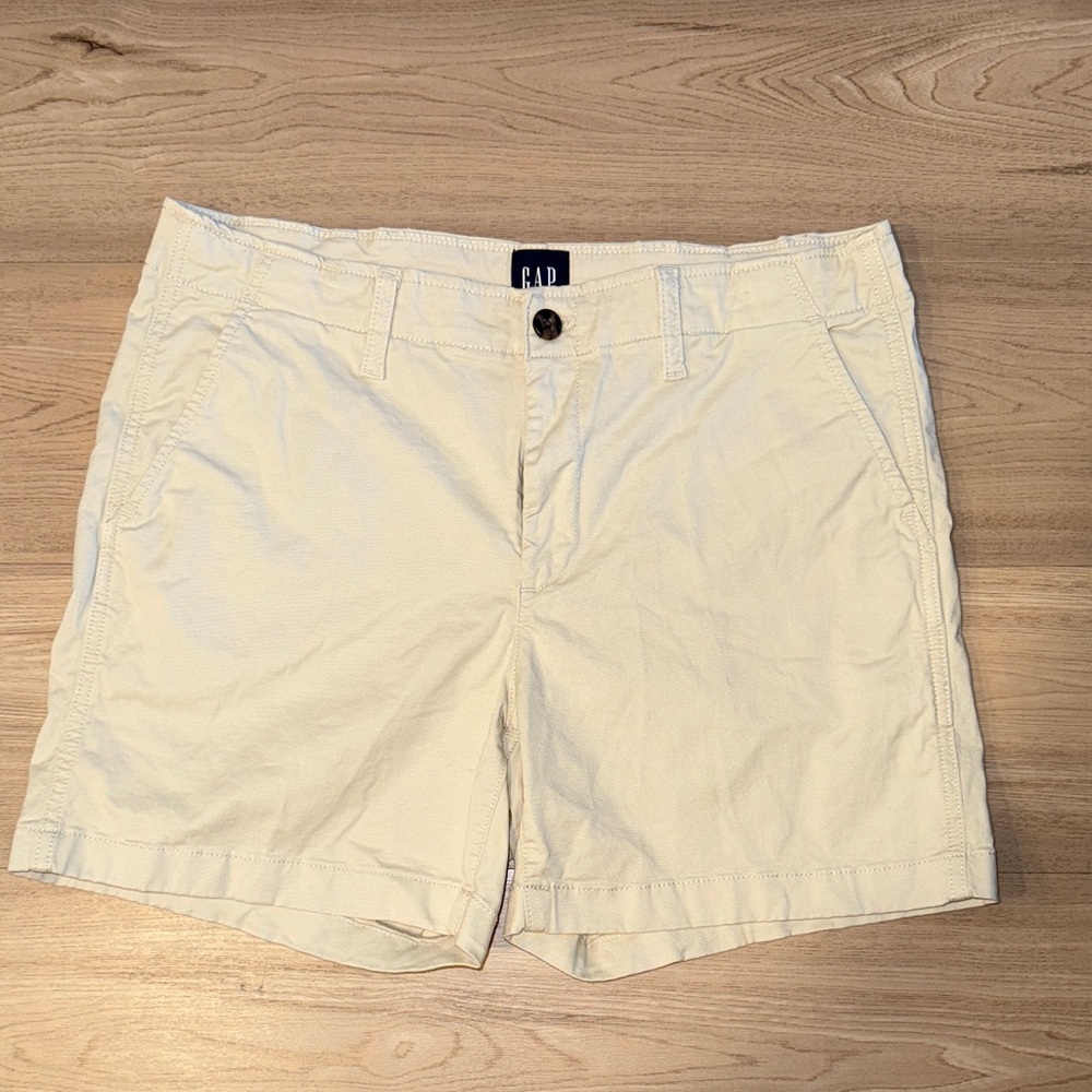 GAP Women’s Light Beige Casual Shorts